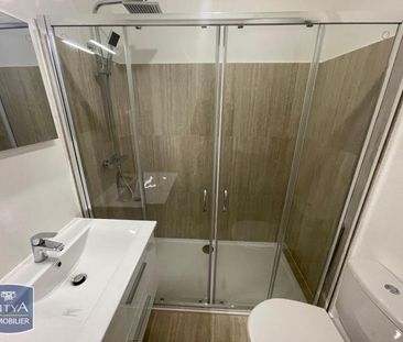 Location Appartement 1 pièce 18m² ST LAURENT DU VAR 06700 - Photo 3