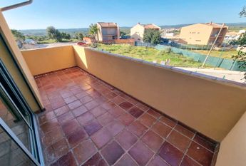 Moradia T3 Duplex para Arrendamento Anual em Algoz