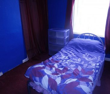 3 Bed House to Let - Nr. Bradford Uni - Photo 6