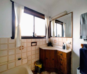 Nunawading - Photo 3