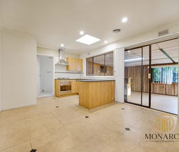 Comfortable Family Home in Hoppers Crossing - Photo 5