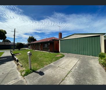 30 Allemby Drive, Cranbourne West, Vic 3977 - Photo 6