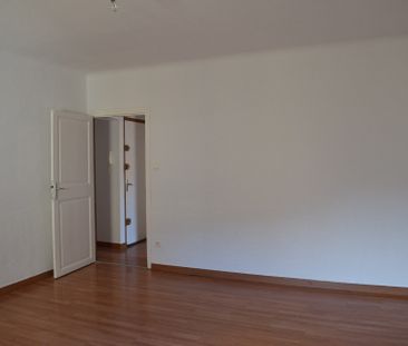 Location Appartement 3 pièces 74m² NARBONNE 11100 - Photo 5