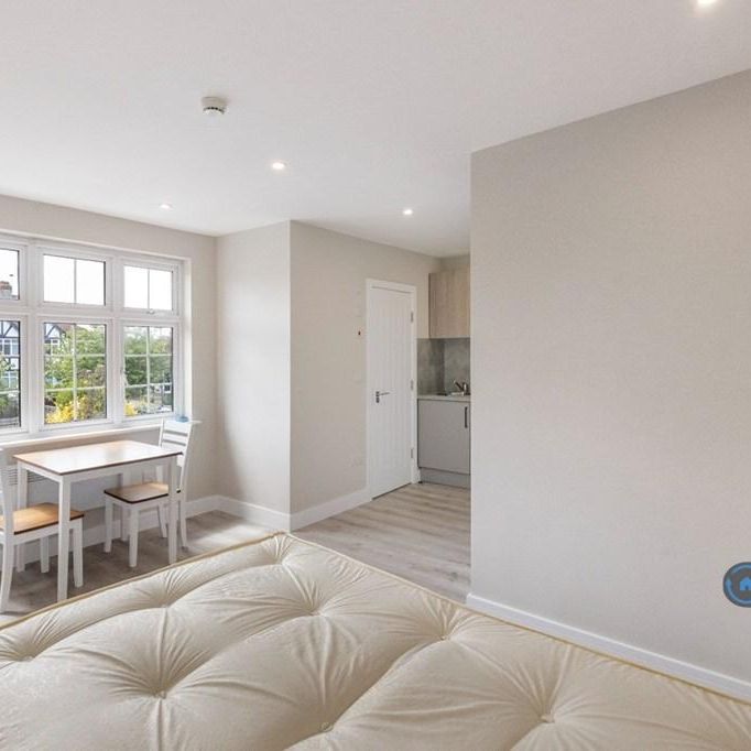Studio to rent - Photo 1