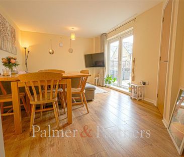 3 bedroom end of terrace house to rent - Photo 4