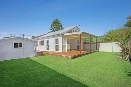 Family Beach Home - Photo 3