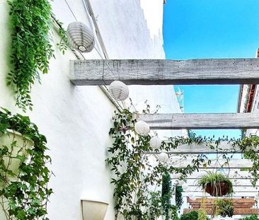 Luxury Apartment for rent in Marbella, Andalusia - Photo 4