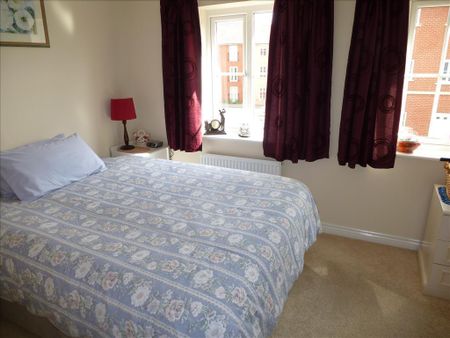 Cranley Crescent, AYLESBURY - Photo 2