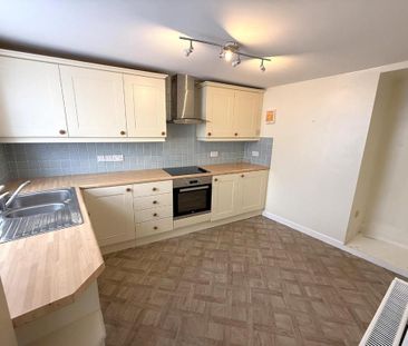 3 bedroom terraced house to rent - Photo 1