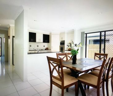 Fully Airconditioned Home in Prime Andergrove Location - Security S... - Photo 3