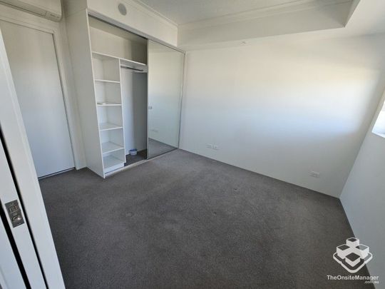 Big! 1 bedroom unit for rent next Brisbane river - Photo 1