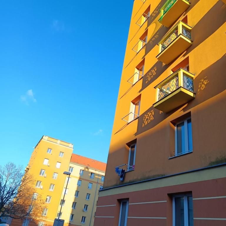 Pronájem bytu 2+1 54 m2 - Fotografie 1