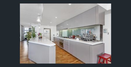 Unfurnished: 3 Bed, 4 Bathrooms, with a private balcony ready for you! - Photo 5