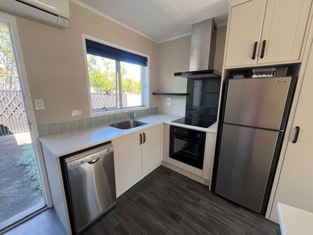 Havelock North, 2 bedrooms - Photo 2