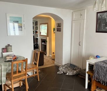 1 Bed Flat, Greenwich, SE10 - Photo 3