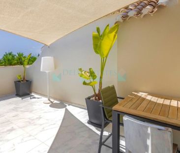 Penthouse for rent in Marbella Golden Mile - Photo 2