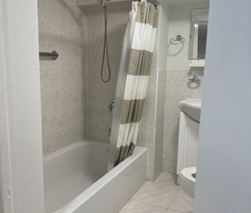 For Lease - 54 Newlands Avenue, Toronto, Ontario - Photo 6