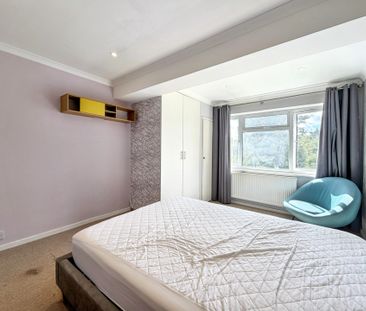 Sugden Road, Thames Ditton, KT7 - Photo 4