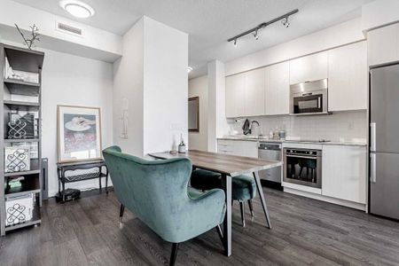 For Lease - 101 Erskine Avenue Unit# 904, Toronto, Ontario - Photo 5