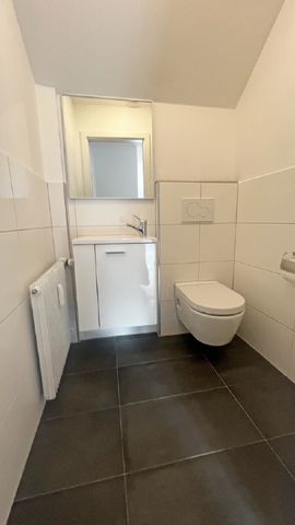 EXCLUSIVES WOHNEN IN WEINGARTEN - 2,5-ZIMMER MIT GROSSER DACHTERRASSE - Photo 2