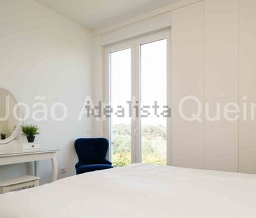 Moradia geminada em Estoril, Cascais e Estoril - Photo 6