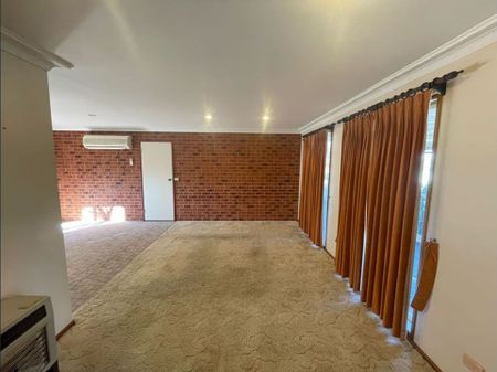 Stylish and Comfortable Living in a Convenient Lavington Location - Photo 5