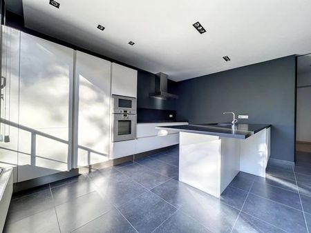 Appartement te huur - Foto 3