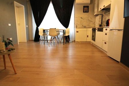 Bloc nou, loc de parcare, dressing-Dumbravita - Photo 2