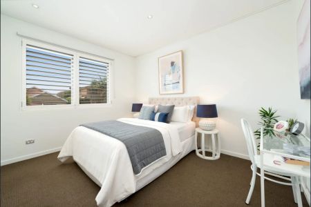 Luxury Lifestyle Apartment In The Village - Photo 2