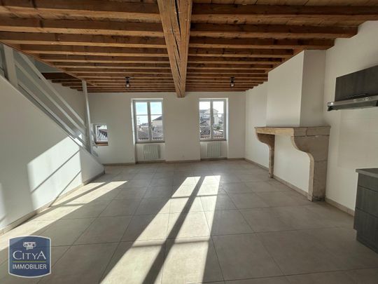 Location Appartement 4 pièces 87m² VILLEFRANCHE SUR SAONE 69400 - Photo 1