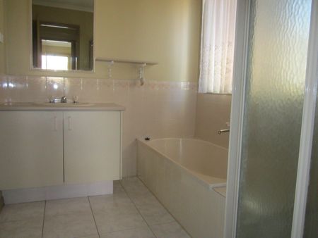 Large 3 Bedroom Unit - Photo 5