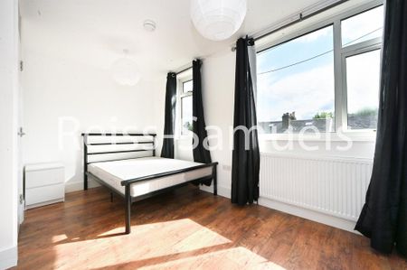 4 bedroom maisonette to rent - Photo 3