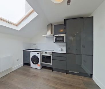 Studio to rent - Photo 3