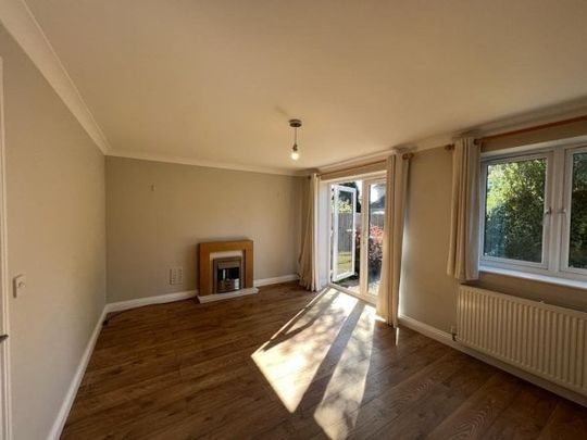 Howards Grove, Upper Shirley - Photo 1