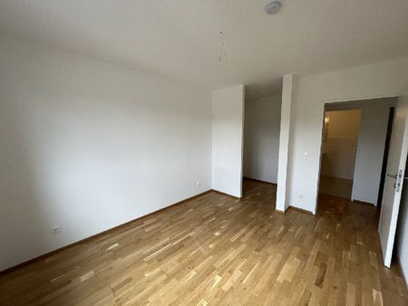 Gute Anbindung im modernen Neubau - Photo 2