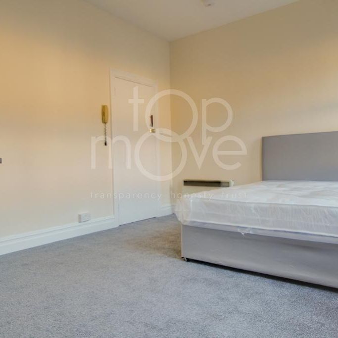 House share to rent - Photo 1