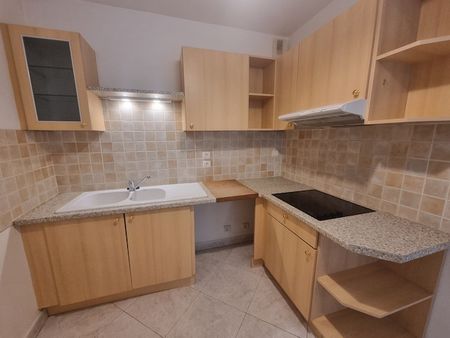 Location Appartement 2 pièces 59m² - Photo 2