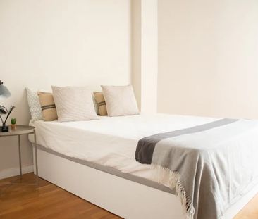 Carrer dAragó, Barcelona, Catalonia 08009 - Photo 2