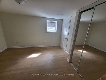 For Lease - 10 Johnson Road Unit# Lower, Aurora, Ontario - Photo 2