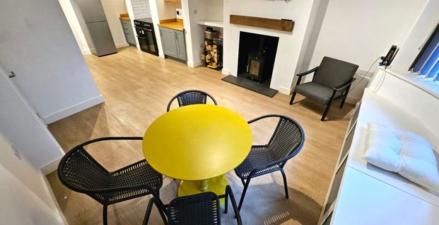 The Rise, Kirkstall, Leeds, LS5 3EP - Photo 1