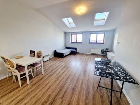 Wyjątkowe mieszkanie w prestiżowej kamienicy 65.73 m² - Zdjęcie 4