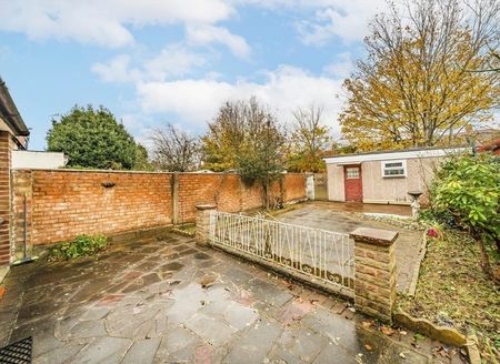 Buckleigh Avenue - Photo 5