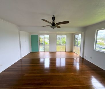 Welcome to 28 Beelong Street! - Photo 2