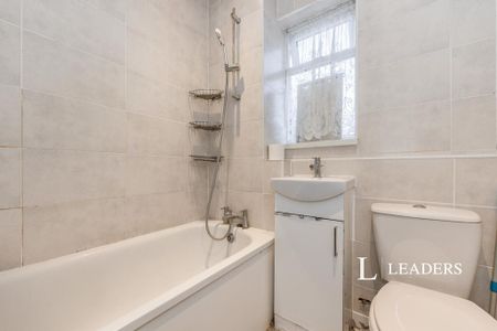 3 bedroom terraced house to rent - Photo 2