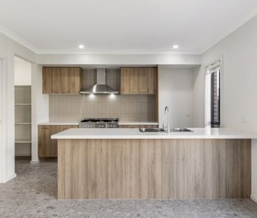 Your new home awaits! - Photo 5