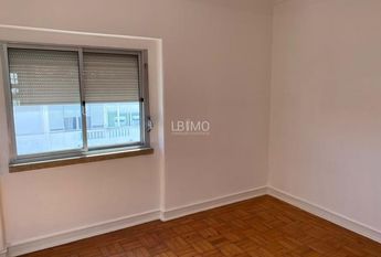 Apartamento T4 em Lisboa