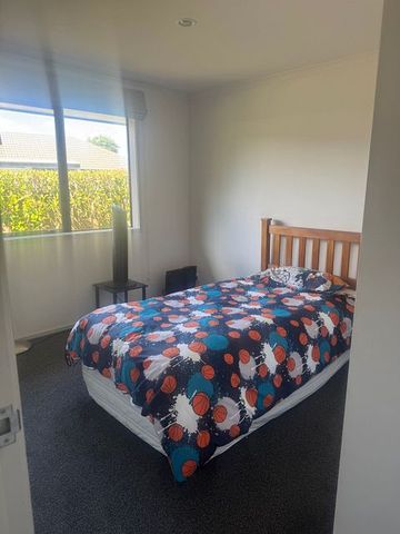 Charming 4BR Haruru Haven w/ Garden! - Photo 3