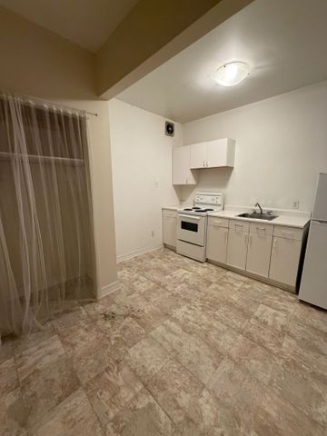 182 Lisgar St - Photo 3