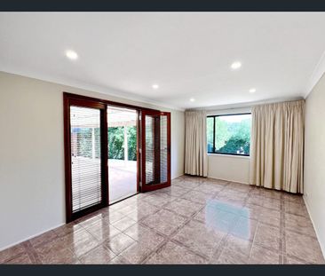 Family Home - Photo 6