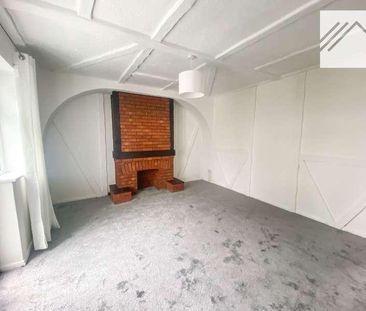 Small Gains Avenue, Canvey Island, SS8 - Photo 5